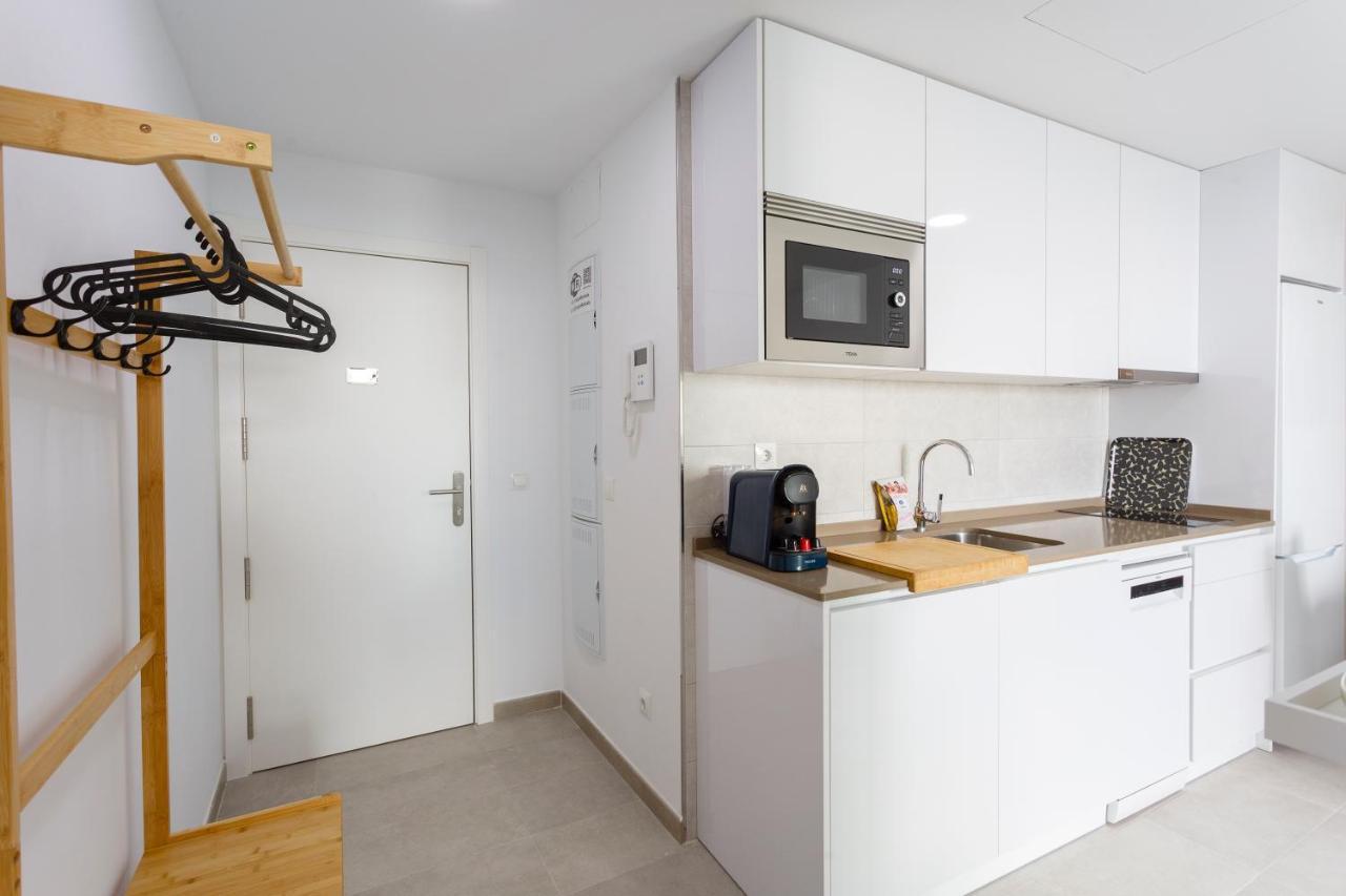 Poseidon Beach Apartment & Parking By Cadiz4Rentals エクステリア 写真