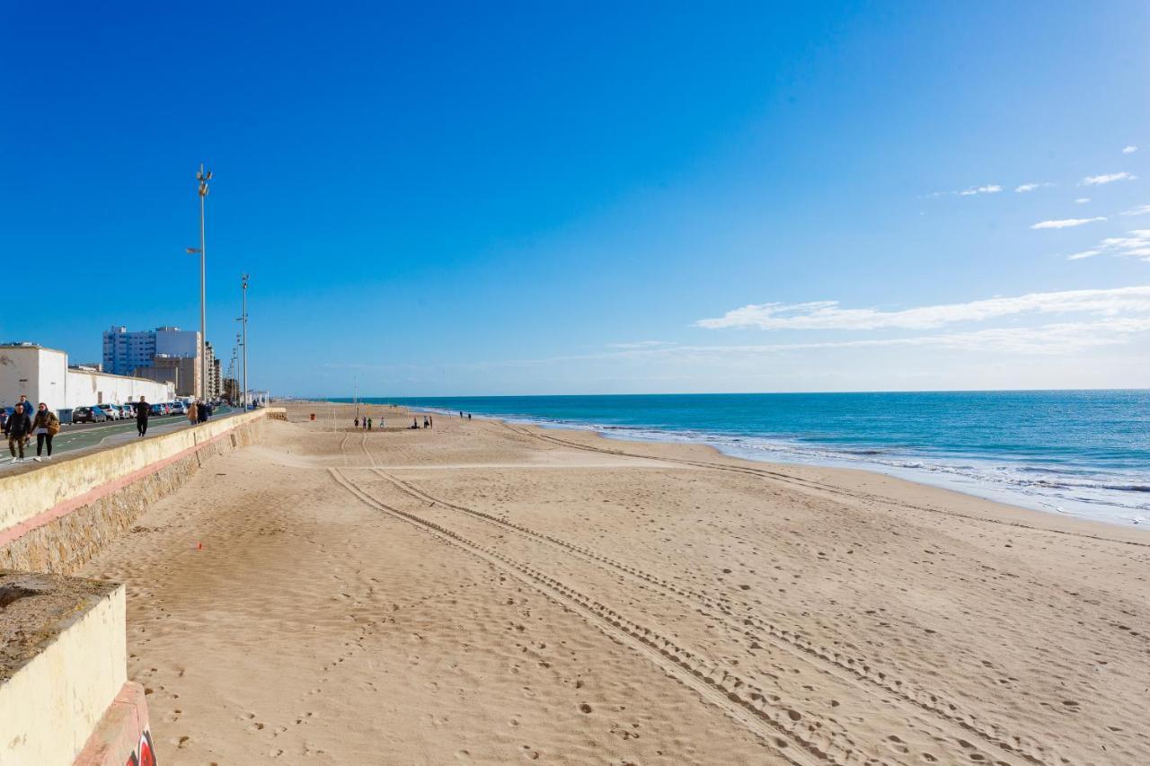 Poseidon Beach Apartment & Parking By Cadiz4Rentals エクステリア 写真