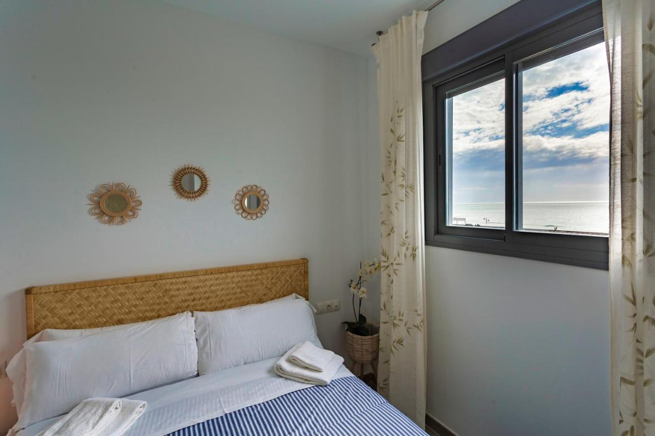 Poseidon Beach Apartment & Parking By Cadiz4Rentals エクステリア 写真